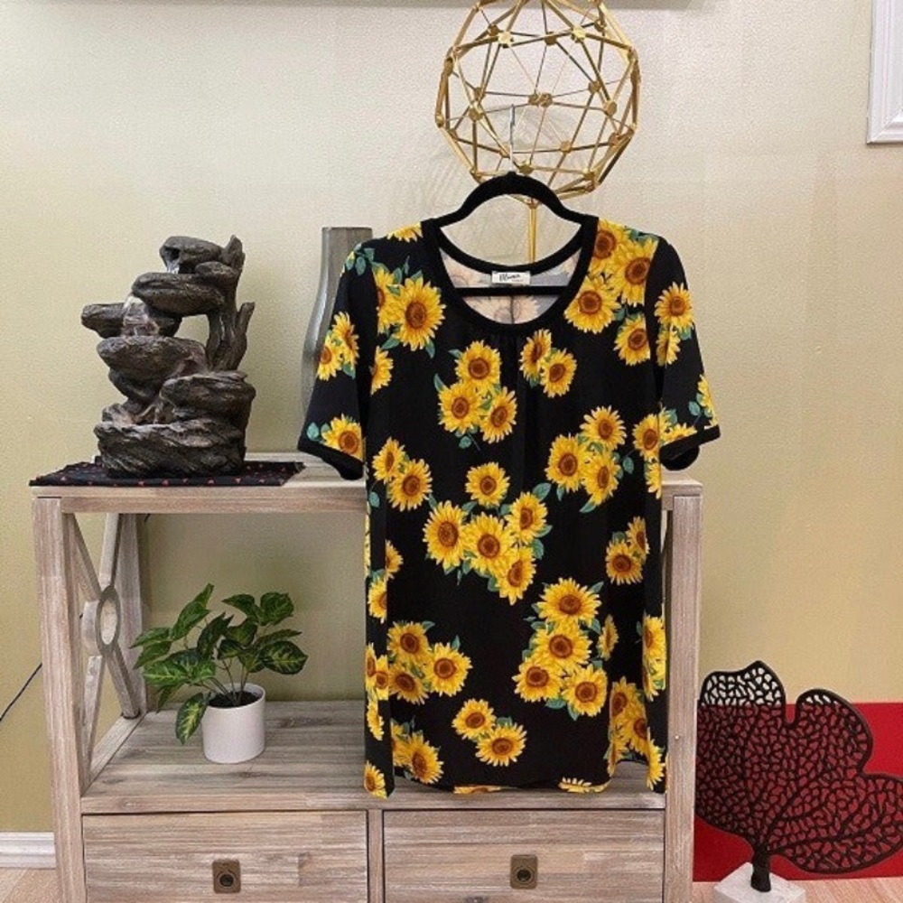 Sunflowers & Sunshine Top